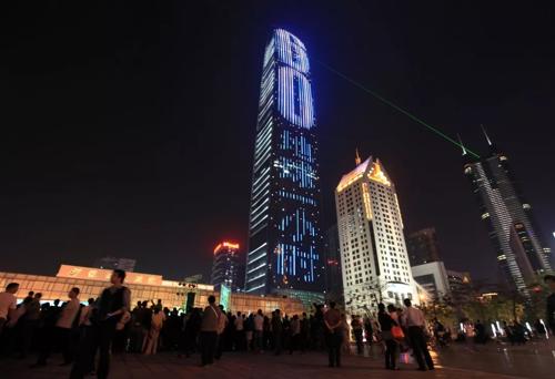 LED顯示屏企業(yè)憑何暢游城市亮化的市場藍(lán)海？